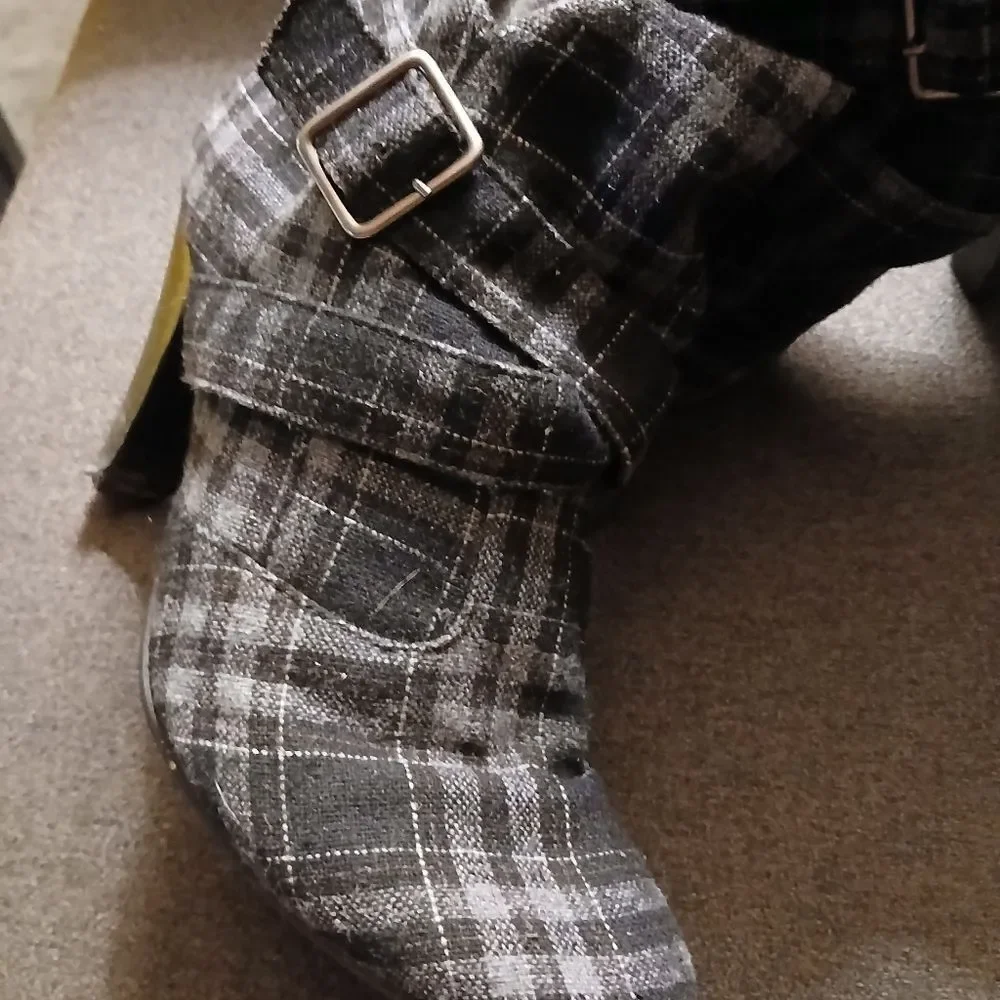 Diba Plaid Fabric Ankle Boots Womens Size 7.5